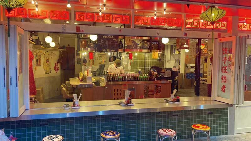仙台駅前のテラス席で飲める餃子居酒屋